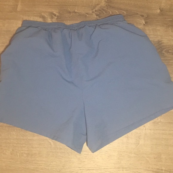 Under Armour Large - Picture 4 of 8